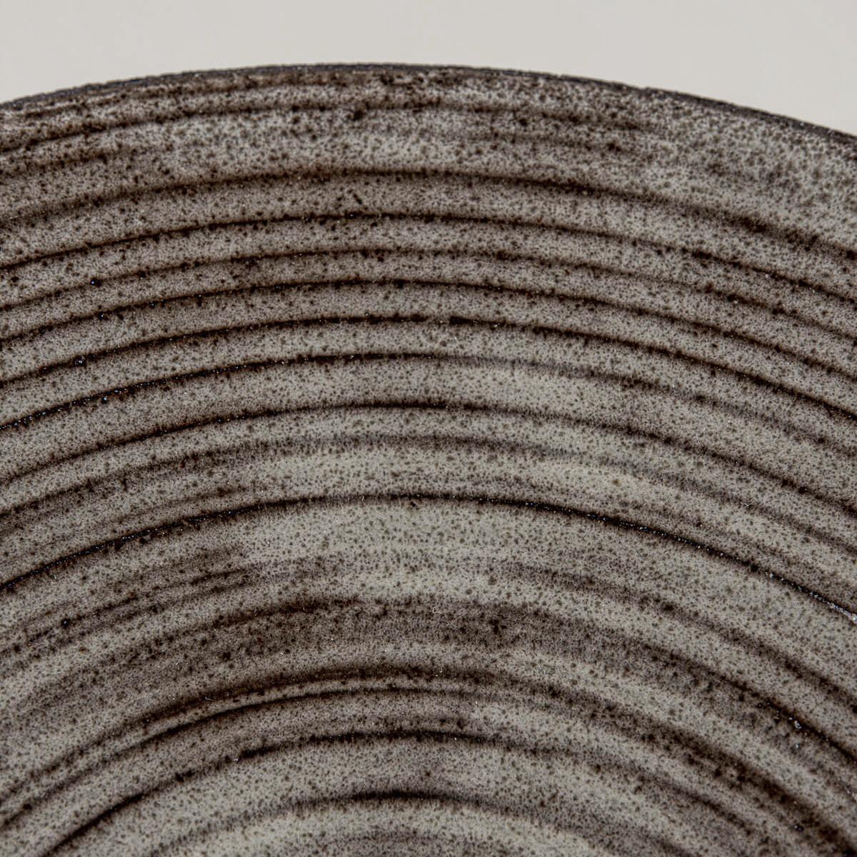 Premium stoneware dinner plate designed for top chefs and exclusive dining experiences.