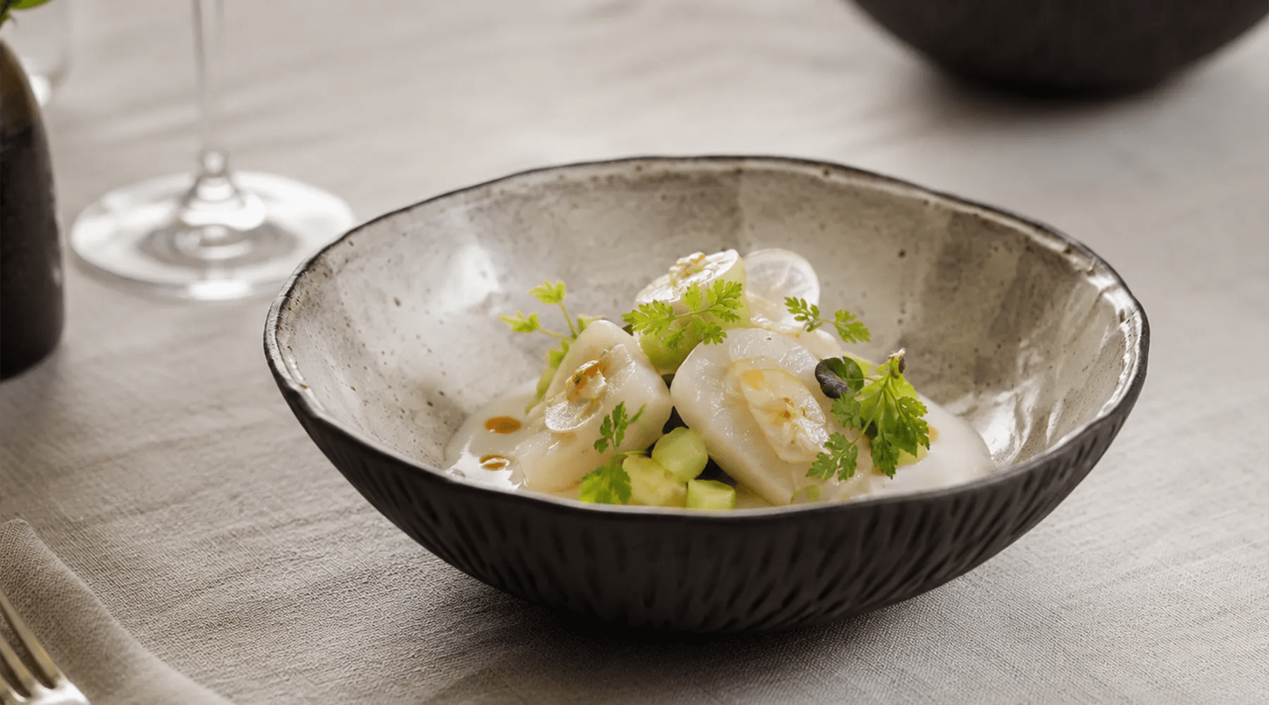 How to Choose Handmade Ceramic Plates for Fine Dining Restaurants - Stonessa