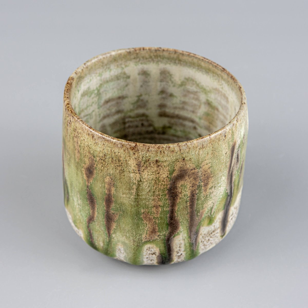 Modern artisanal ceramic mug for home, boutique hotel, and fine dining tableware.